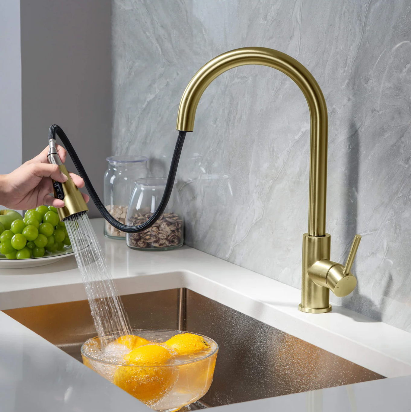 Kitchen Faucet Single Handle Pull Down F102